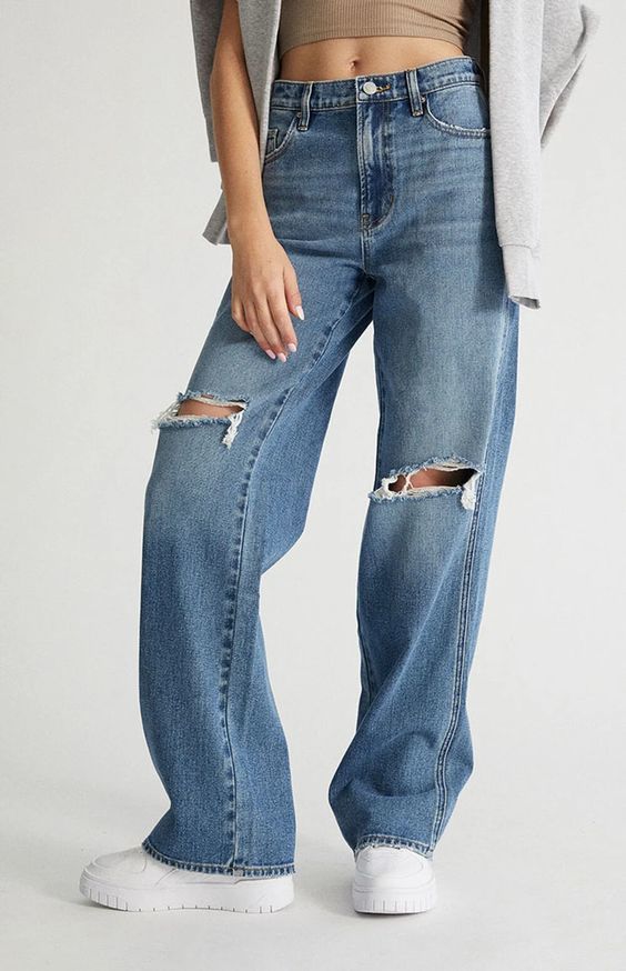 Модные джинсы 2023