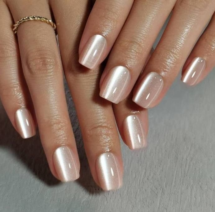 Новогодний маникюр 2026 Новогодний маникюр 2026