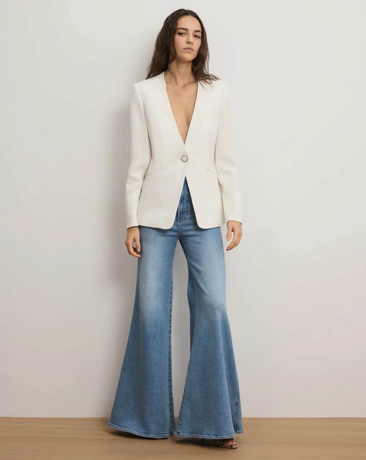 ������-����