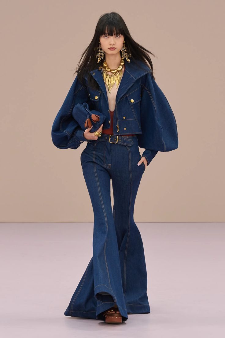 ������-����